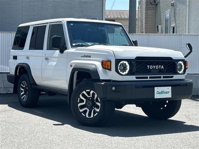 TOYOTA LAND CRUISER 70 - 4