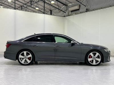 AUDI S6 - 6