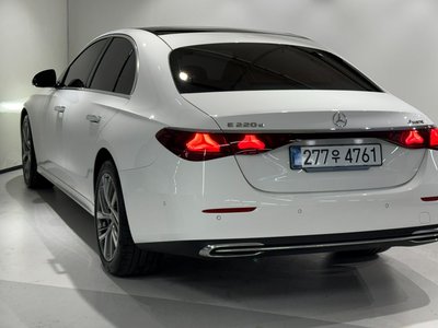 MERCEDES-BENZ E-CLASS - 2