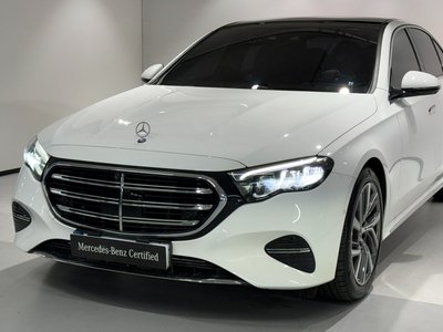 MERCEDES-BENZ E-CLASS - 1