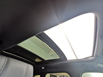 LAND ROVER RANGE ROVER VELAR - 3