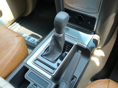 2023 Toyota LAND CRUISER PRADO 缩略图 17