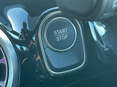 MERCEDES-BENZ EQA - 9