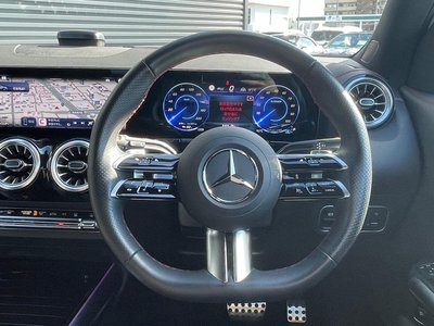 MERCEDES-BENZ EQA - 8