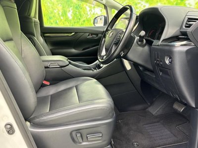 TOYOTA ALPHARD - 4