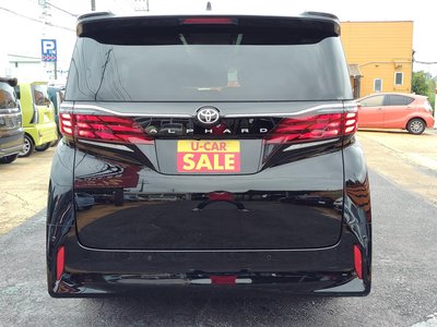 2026 Toyota ALPHARD photo 5