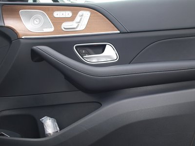 2025 Mercedes-BENZ GLE 缩略图 44