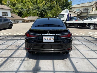 2024 Lexus ES — миниатюра 21