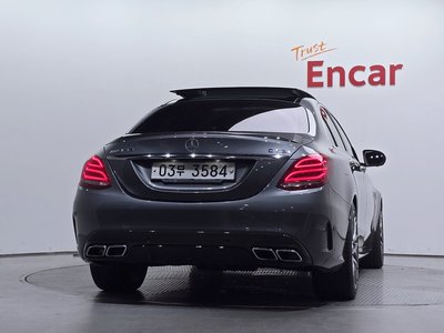 صورة 3 لـ 2017 MERCEDES-BENZ C-CLASS