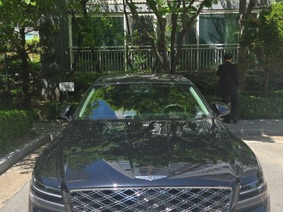 صورة 2 لـ 2025 Genesis G80 (RG3)