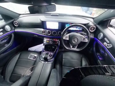 2017 Mercedes-BENZ E-CLASS 照片 3