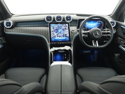 MERCEDES-BENZ GLC - 7