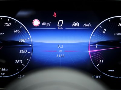 MERCEDES-BENZ GLC - 6