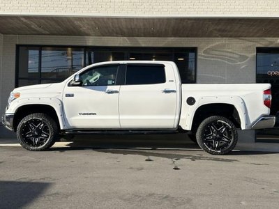 TOYOTA TUNDRA - 6