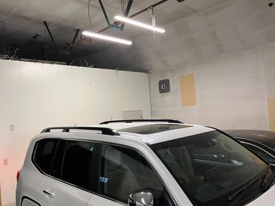 TOYOTA LAND CRUISER 300 - 8