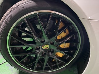 PORSCHE PANAMERA - 4