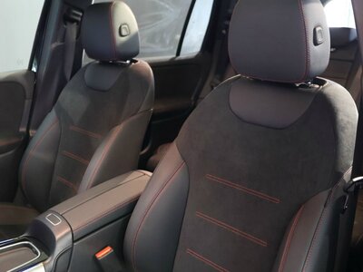 MERCEDES-BENZ EQB - 3