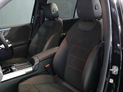 MERCEDES-BENZ EQB - 9