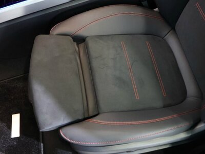 MERCEDES-BENZ EQB - 10