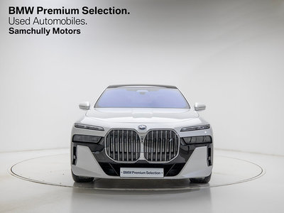 BMW I7 - 5