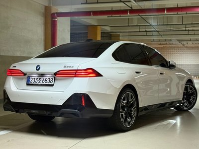 BMW 5 SERIES - 2