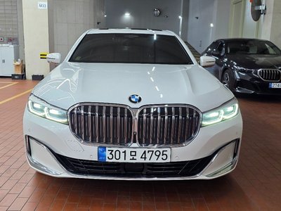 BMW 7 SERIES - 2