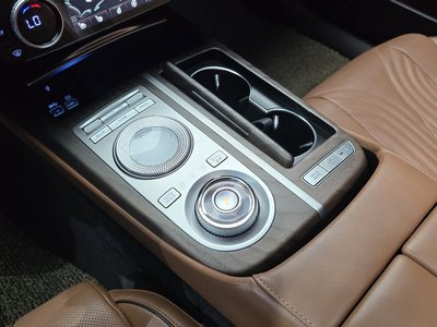 GENESIS G80 (RG3) - 9
