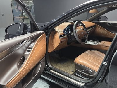 GENESIS G80 (RG3) - 10