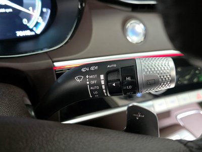 2021 Genesis GV70 — миниатюра 16