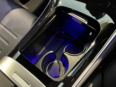 2026 Mercedes-BENZ GLC — миниатюра 39