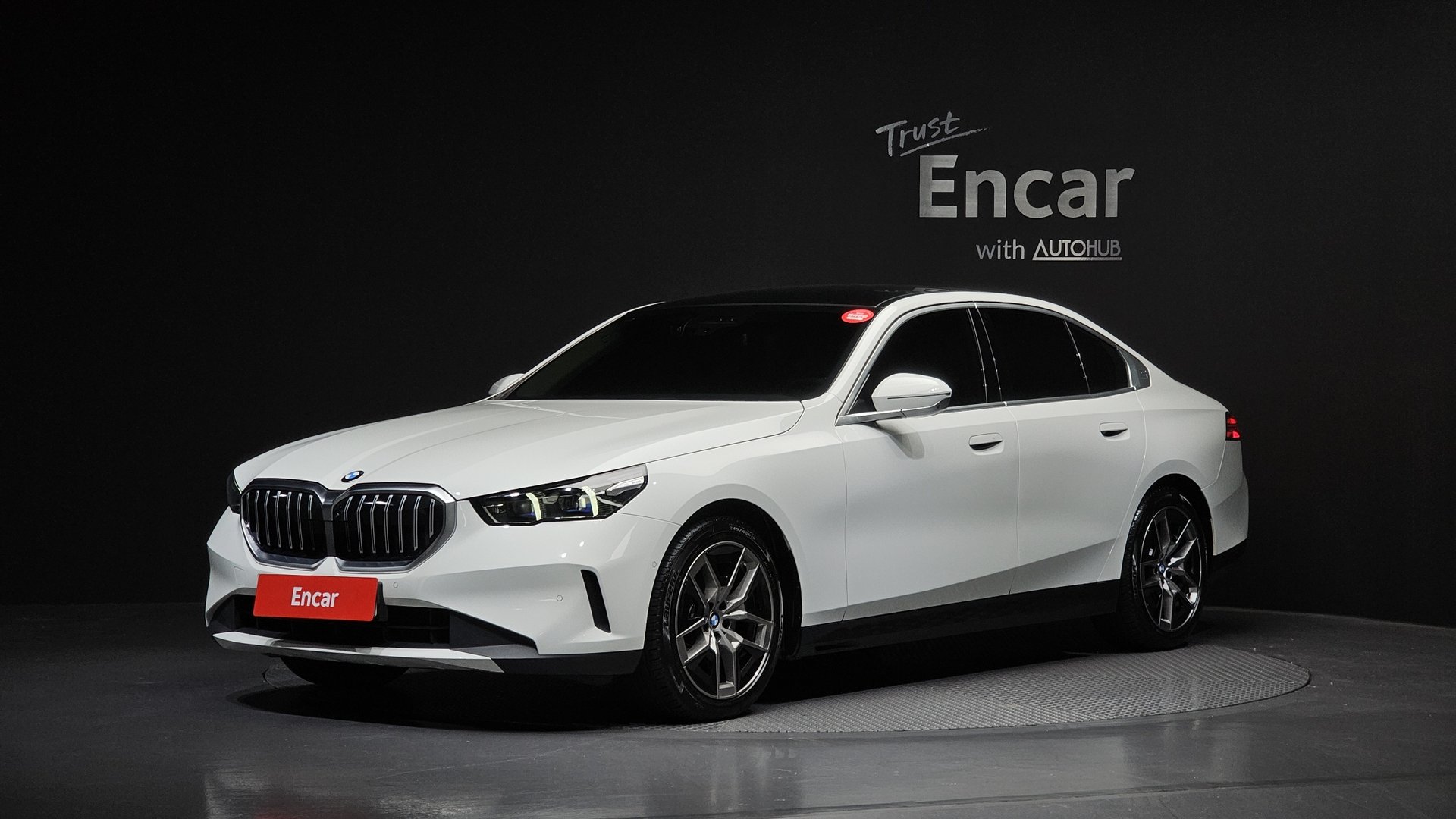 BMW 5 SERIES - View 1