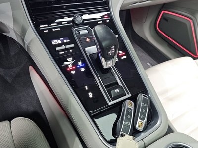 PORSCHE PANAMERA - 9