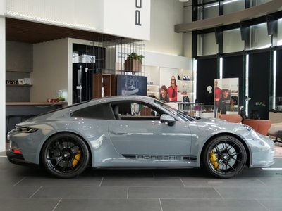 PORSCHE 911 - 4