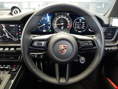 PORSCHE 911 - 8