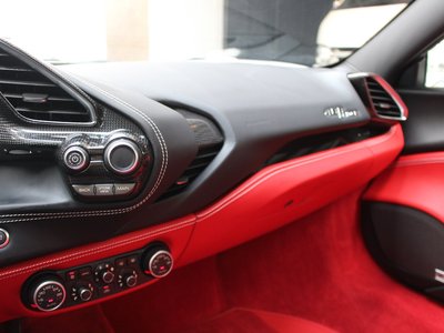 2017 Ferrari 488 SPIDER — миниатюра 15