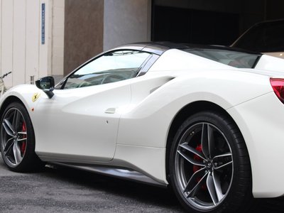 2017 Ferrari 488 SPIDER — миниатюра 13