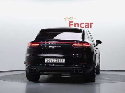 2020 Porsche CAYENNE 照片 3