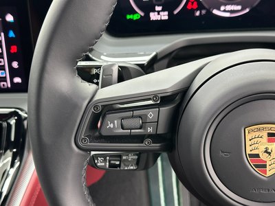 صورة 8 لـ 2024 Porsche PANAMERA