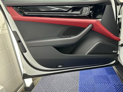 صورة مصغرة 31 لـ 2024 Porsche PANAMERA