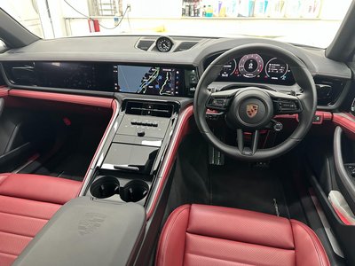 صورة 2 لـ 2024 Porsche PANAMERA
