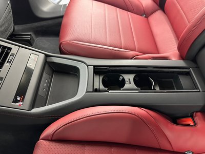 صورة مصغرة 56 لـ 2024 Porsche PANAMERA