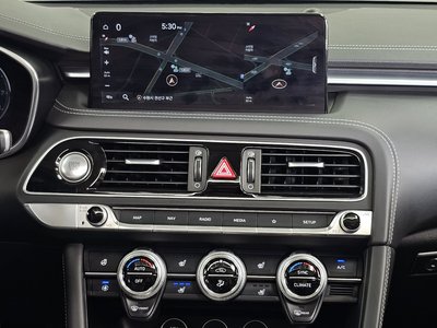 2022 Genesis THE NEW G70 缩略图 20
