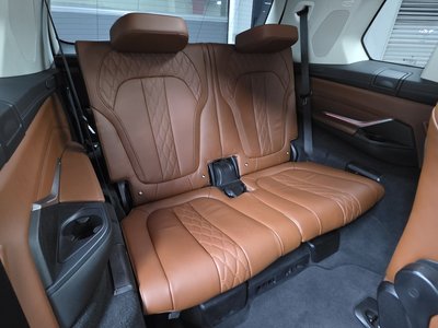 2021 BMW X7 缩略图 16