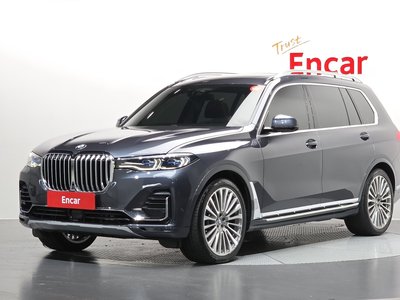 2021 BMW X7 — фото 1