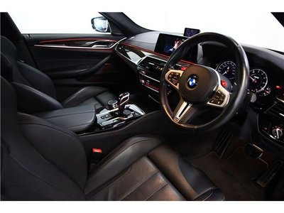 2018 BMW M5 — миниатюра 47