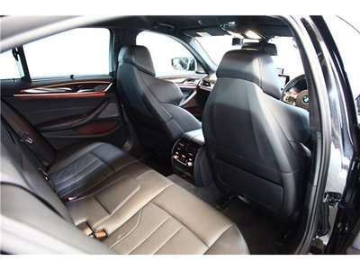 2018 BMW M5 — миниатюра 51