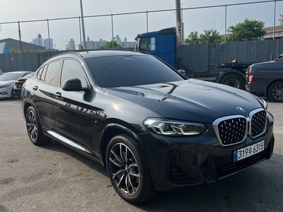 صورة 1 لـ 2025 BMW X4