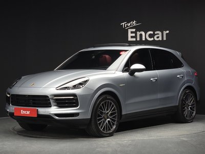 صورة 1 لـ 2021 Porsche CAYENNE