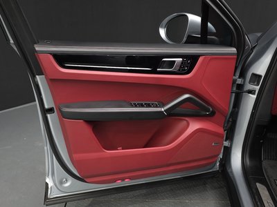 صورة مصغرة 14 لـ 2021 Porsche CAYENNE