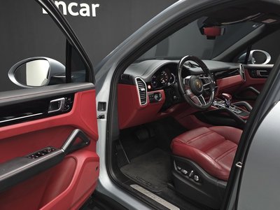 صورة مصغرة 13 لـ 2021 Porsche CAYENNE